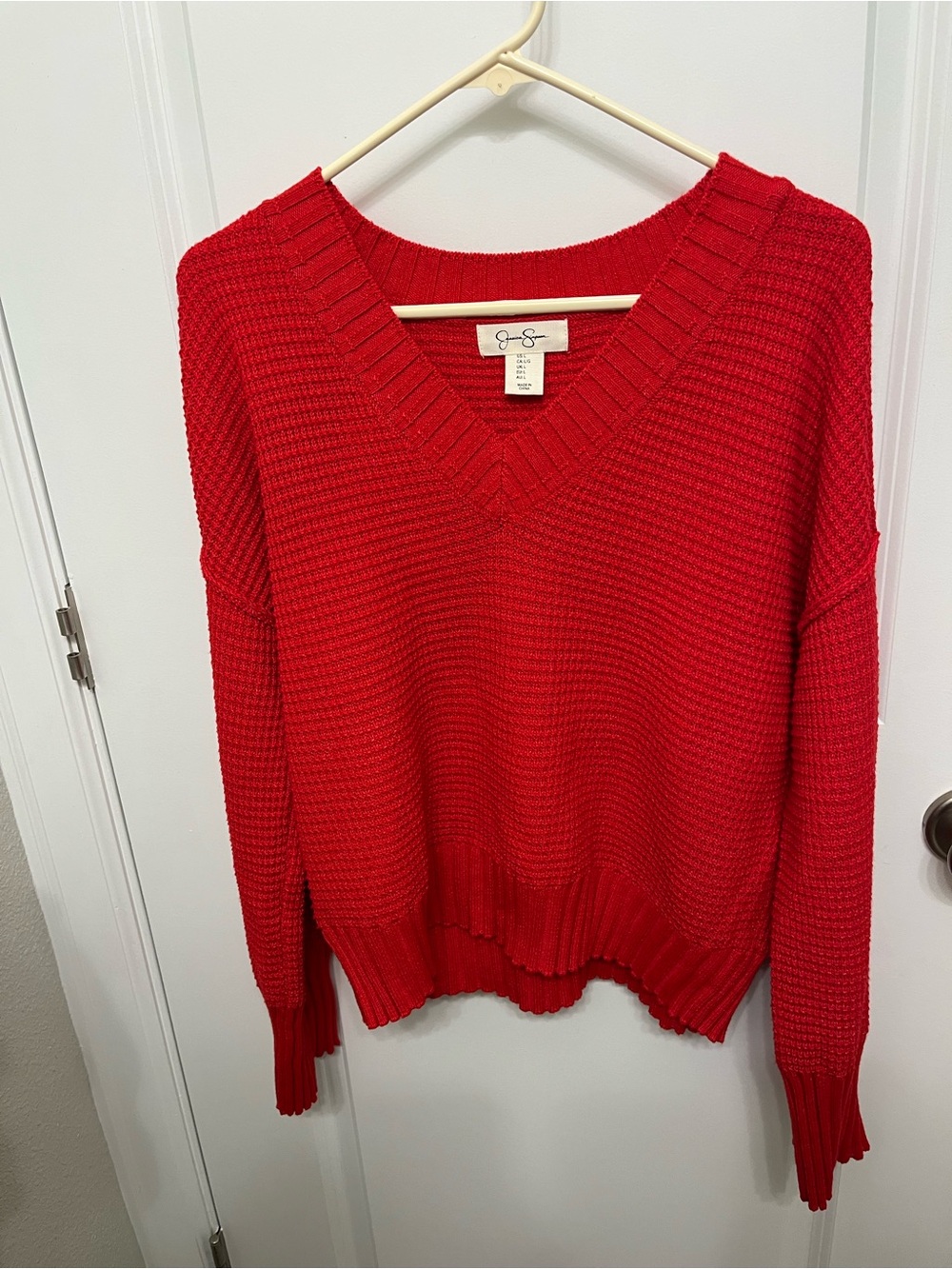 Jessica Simpson Red V-Neck Chunky Knit Sweater